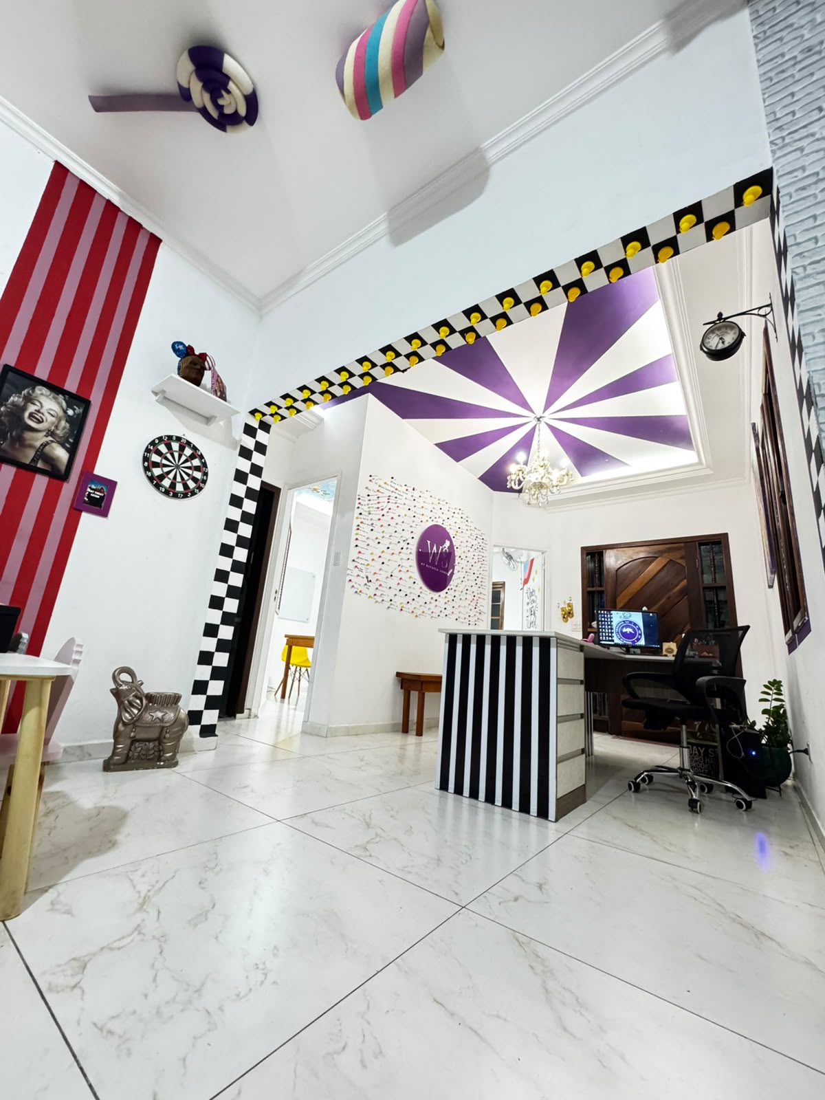 Wonderland School - Escola de Idiomas